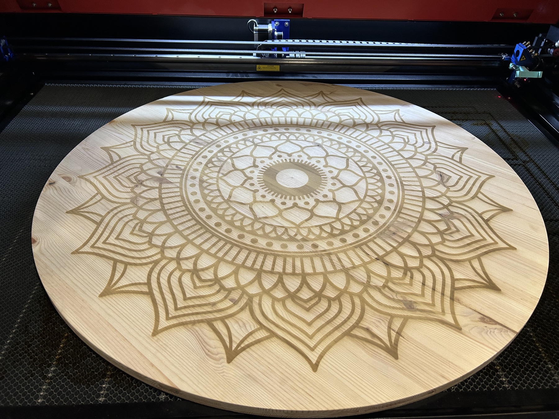 Mandala grawerowana laserowo